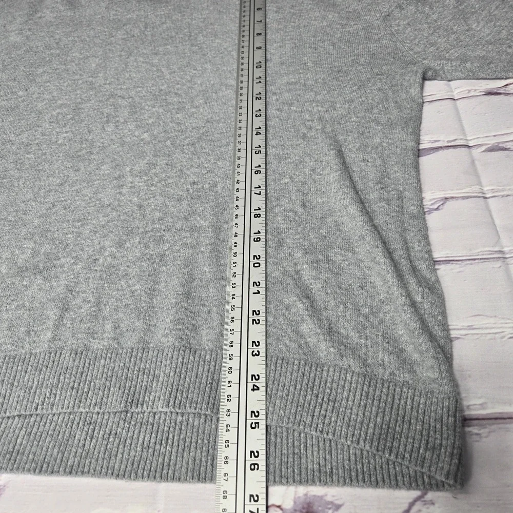 Abercrombie & Fitch Men Sz M Gray Crewneck Viscose Blend Knit Sweater Drop Shoul